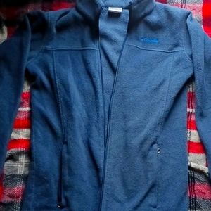 Columbia sweatshirt